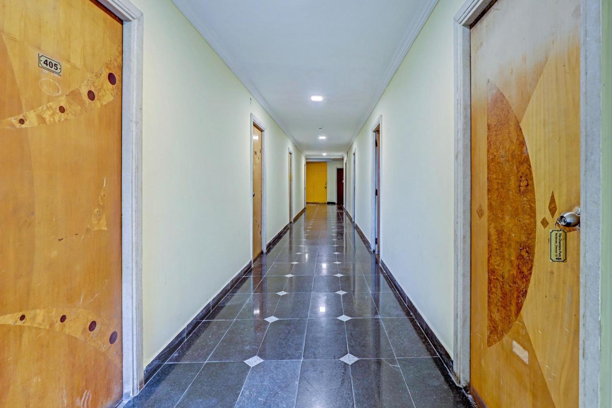 Fabhotel Chamiers Park - Nandanam Chennai Exterior photo